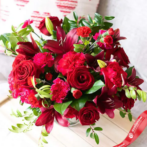 Фото 4: Букет из красных роз, гвоздик и лилий «Милада». Сервис доставки цветов AzaliaNow