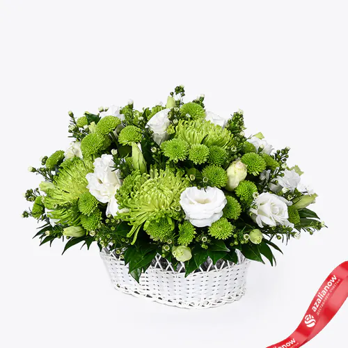 Фото 2: Букет из зеленых хризантем и белых лизиантусов «Роза». Сервис доставки цветов AzaliaNow