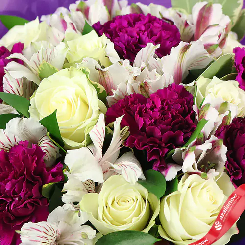 Фото 2: Букет из гвоздик, роз и альстромерий «Беатриса». Сервис доставки цветов AzaliaNow