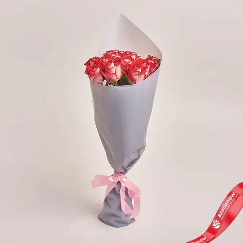 Фото 1: Букет из 11 красных роз в серой пленке. Сервис доставки цветов AzaliaNow
