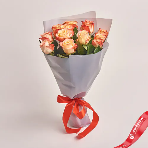 Фото 1: Букет из 11 красных роз в серой пленке. Сервис доставки цветов AzaliaNow