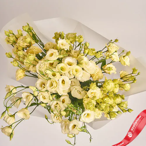 Фото 2: Букет из 15 светло-кремовых лизиантусов в пленке. Сервис доставки цветов AzaliaNow