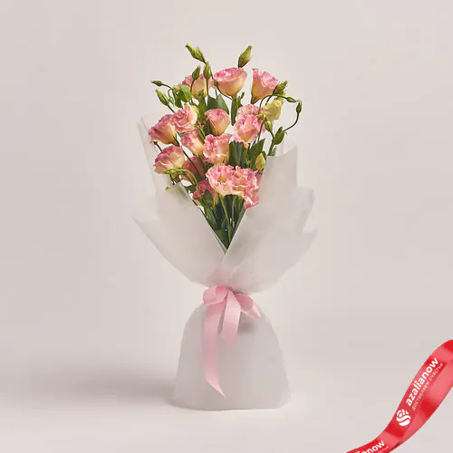 Фото 1: Букет из 5 светло-розовых лизиантусов «Чистая тетрадка». Сервис доставки цветов AzaliaNow