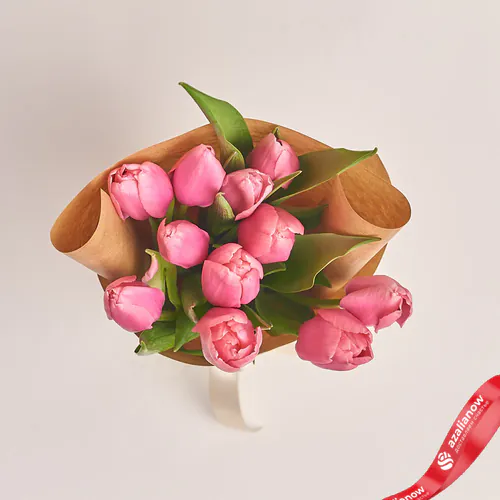 Фото 2: Букет из 11 розовых тюльпанов в крафте. Сервис доставки цветов AzaliaNow