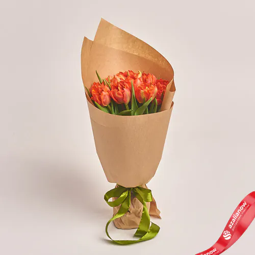 Фото 1: Букет из 11 пионовидных красных тюльпанов в крафте. Сервис доставки цветов AzaliaNow