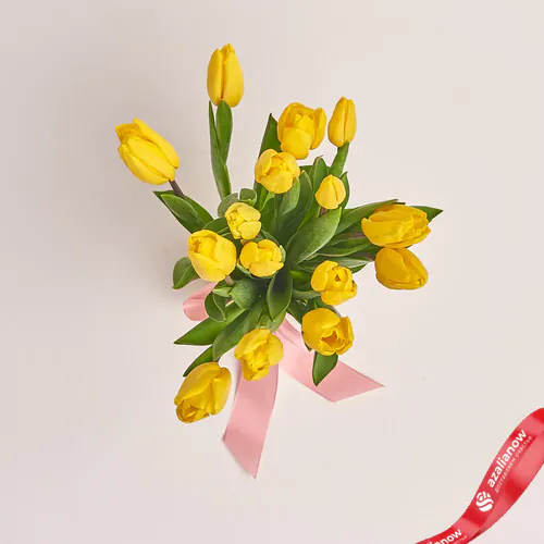 Фото 2: 15 желтых тюльпанов с розовой лентой, Россия. Сервис доставки цветов AzaliaNow