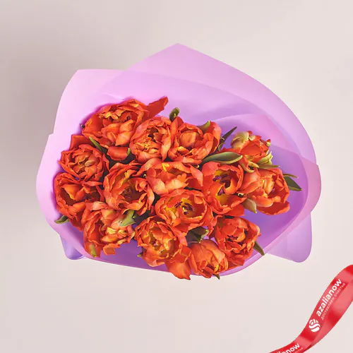Фото 2: Букет из 15 пионовидных красных тюльпанов в сиреневой пленке. Сервис доставки цветов AzaliaNow
