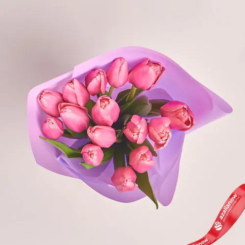 Фото 2: Букет из 15 розовых тюльпанов в фиолетовой пленке «На праздник». Сервис доставки цветов AzaliaNow