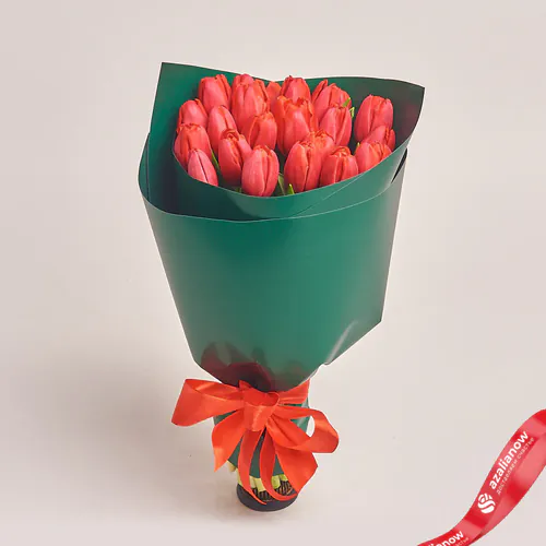 Фото 1: Букет из 25 красных тюльпанов «Огонь жизни». Сервис доставки цветов AzaliaNow