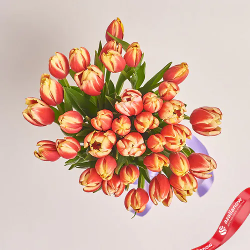 Фото 2: Букет из 35 красных тюльпанов «Пробуждение». Сервис доставки цветов AzaliaNow