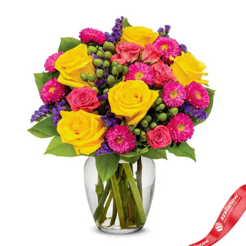 Фото 1: Букет из астр, роз, гиперикума «Зафира». Сервис доставки цветов AzaliaNow