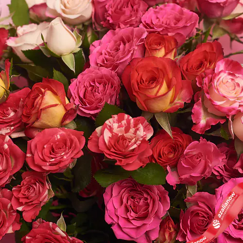 Фото 3: 9 кустовых роз микс, Россия. Сервис доставки цветов AzaliaNow