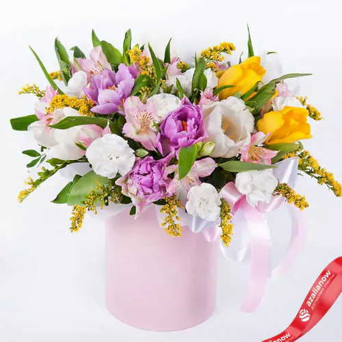 Фото 1: Букет из тюльпанов, гвоздик, альстромерий в коробке «Цветение нежности ». Сервис доставки цветов AzaliaNow