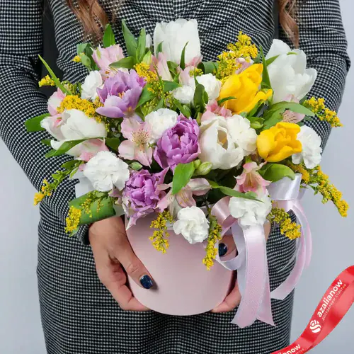Фото 2: Букет из тюльпанов, гвоздик, альстромерий в коробке «Цветение нежности ». Сервис доставки цветов AzaliaNow