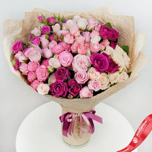 Фото 1: Букет из 19 кустовых роз микс «Из моего сердца». Сервис доставки цветов AzaliaNow