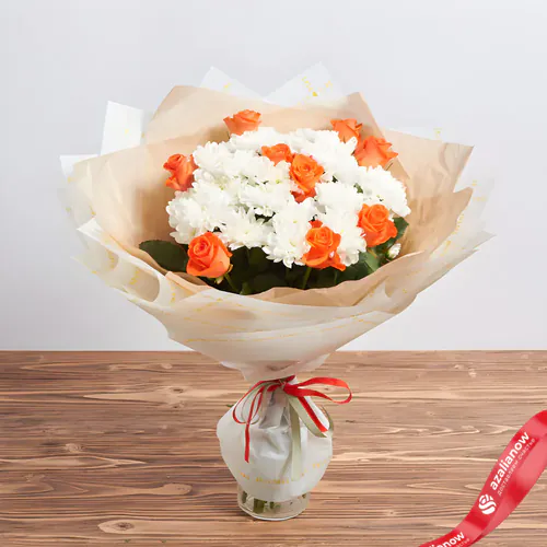 Фото 2: Букет из коралловых роз и белых хризантем «Луч солнца». Сервис доставки цветов AzaliaNow