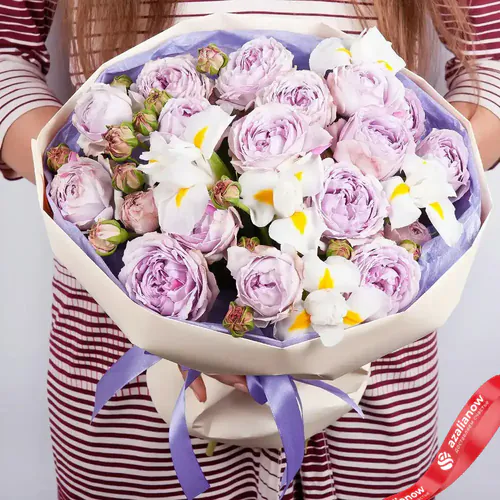 Фото 4: Акция! Букет из 6 пионовидных роз и 5 ирисов «Королевская элегантность» (ТОП 100). Сервис доставки цветов AzaliaNow