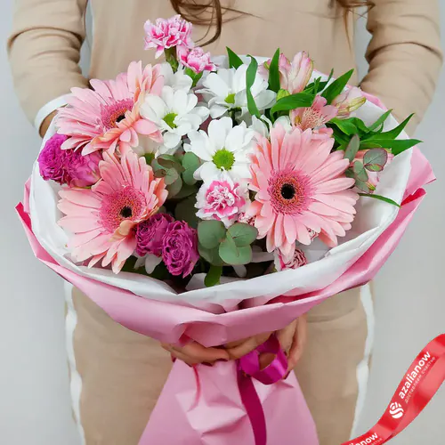Фото 3: Букет из гербер, хризантем, роз «Нежное сердце». Сервис доставки цветов AzaliaNow