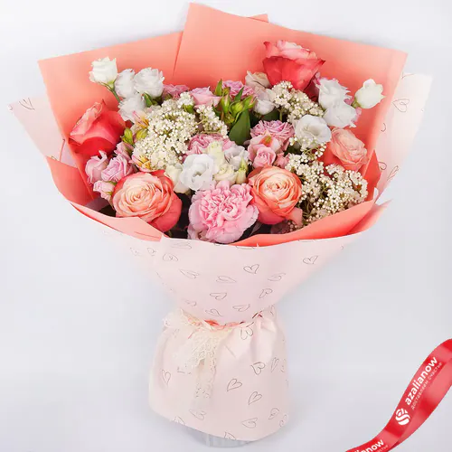 Фото 1: Букет из роз, гвоздик, альстромерий «Объятия музы». Сервис доставки цветов AzaliaNow