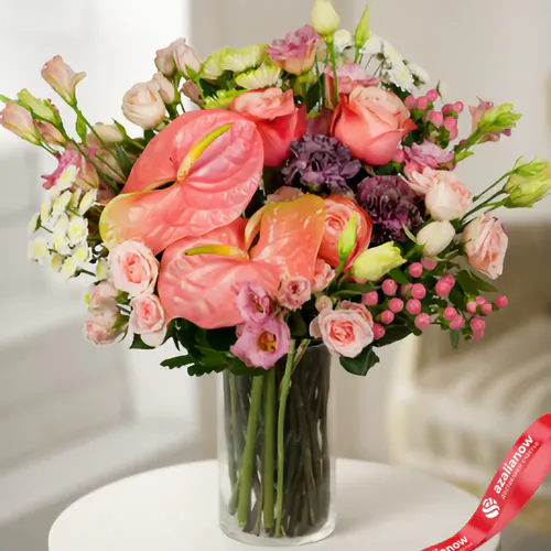 Фото 1: Букет из роз, хризантем, гвоздик, антуриума «Ода красоте». Сервис доставки цветов AzaliaNow