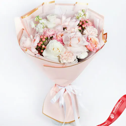 Фото 1: Букет из роз, гвоздик и маттиол «Ослепительная леди». Сервис доставки цветов AzaliaNow