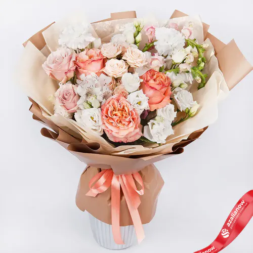 Фото 1: Букет из роз, гвоздик, маттиолы «Песня любви». Сервис доставки цветов AzaliaNow
