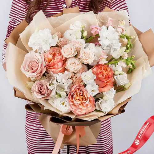Фото 2: Букет из роз, гвоздик, маттиолы «Песня любви». Сервис доставки цветов AzaliaNow