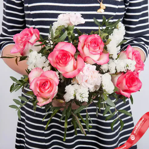 Фото 3: Букет из роз, гвоздик и статицы «Секрет сердца». Сервис доставки цветов AzaliaNow