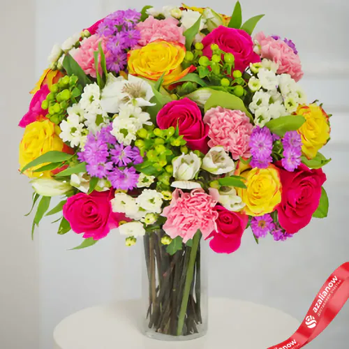 Фото 1: Букет из роз, хризантем, астр «Шедевр». Сервис доставки цветов AzaliaNow