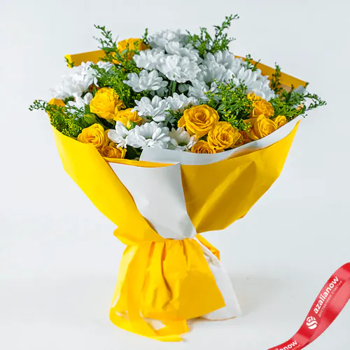 Фото 1: Акция! Букет из желтых роз и белых хризантем «Люблю тебя!». Сервис доставки цветов AzaliaNow
