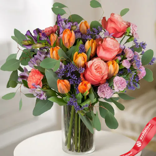 Фото 1: Букет из тюльпанов, роз, гвоздик, альстромерий «Яркий и красивый». Сервис доставки цветов AzaliaNow